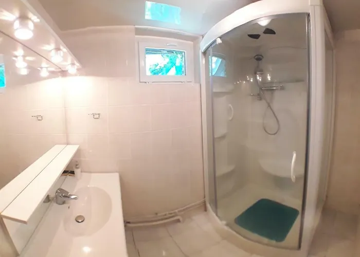 Les Planchettes Casa de Férias